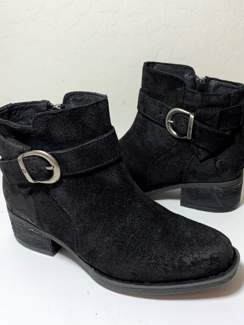 Born Morocco Buckle Suede Boots Distressed Leather Booties Black Size 6 NEW